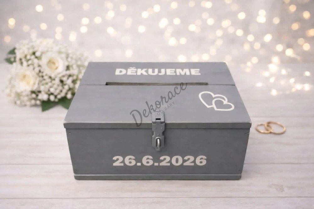 Šedá truhlička s bílým písmem